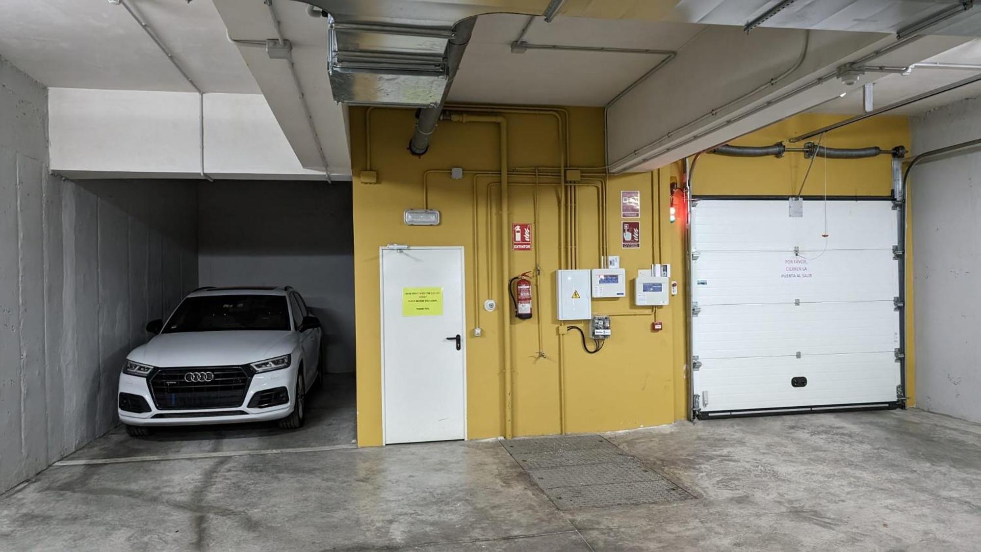 Parking Free - Cathedral Area Apartment -2 Months Min Sevilla Exterior foto